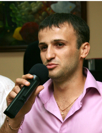 Роман Нікіцький