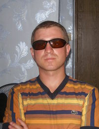 РОМАН ГРАБАРОВСЬКИЙ