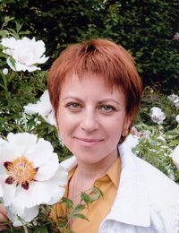 Олена Петровська