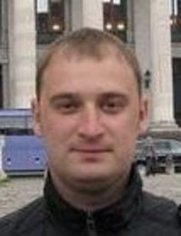 Игорь Попов